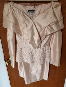 NOS Vintage Saint Romei Gr. 10 hellrosa 100% Seide Zweiteiler Anzug mit Gürtel - Bild 1 von 24