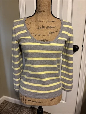 Theory Women’s Scoop Neck Striped Sweater Preppy Classic Small - Image 1 of 4