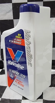 Johnny Benson #10 2002 VALVOLINE Tin White/Blue Grand Prix 1:64 - Image 1 of 4