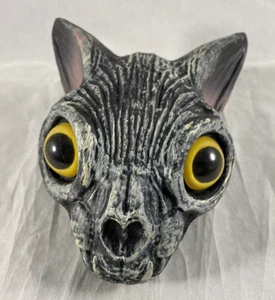 Skeleton Plastic Cat Head Faux Halloween Prop Crafts Decoration New - Picture 1 of 4