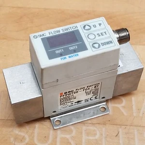 SMC PF2W720-F04-67 Digital Flow Switch, 2-16L/min, DC12-24V - USED - Picture 1 of 5