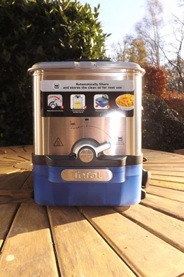 tefal oleoclean pro 3.5l deep fat fryer - Image 1 of 4
