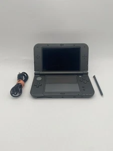 New Nintendo 3DS XL mit IPS Display - Metallic Schwarz - Bild 1 von 10