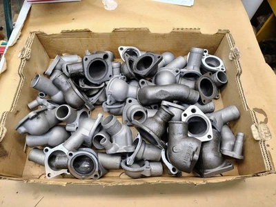 Большой Лот Корпуса Термостата Водяные Грифы Chevy Olds Buick Неизвестный И т.д. - Изображение 1 из 4