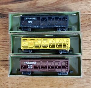 LOT OF 3 - N SCALE POSTAGE STAMP TRAINS AURORA CATTLE CAR # 4883 D&RGW MP MKT