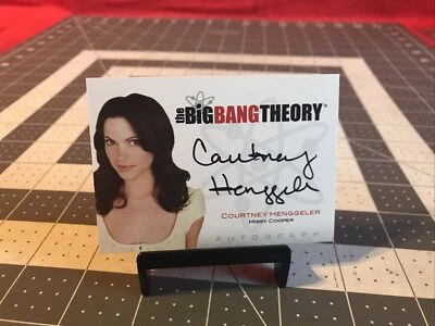 2012 Cryptozoic Big Bang Theory Courtney Henggeler Authentic Autograph Card - Image 1 of 4