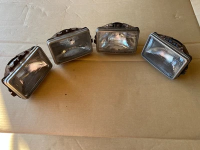 Cubos de faros gm 4x6 con anillos de ajuste de acero inoxidable 1975-1990 Cutlass Caprice Foto 1 de 4