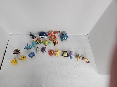  LOTE de figuras vintage 1999 Tomy POKEMON Snorlax Mankey Pikachu Psyduck y más Foto 1 de 4
