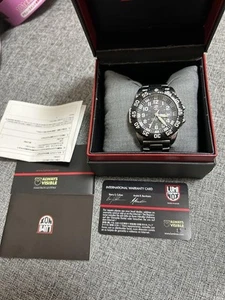 LUMINOX 3150 Navy Quartz Watch Black 200m SS Crown Broken Runs With Extras - Picture 1 of 4