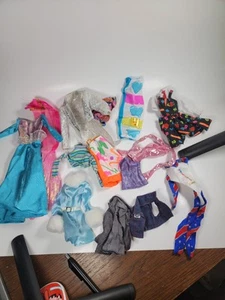 LOTE DE ROPA MUÑECA BARBIE FASHION 11" De Artículos Años 90 Principios Años 2000 - Imagen 1 de 7