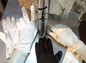GUANTE DE NOVIA GUANTES SATÉN BLANCO CREMA NEGRO GUANTES DE NOVIA NUEVOS - Imagen 1 de 1