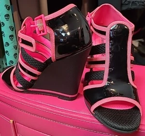 Betseyville Pink And Black Strappy Wedge Heels With  Buckles- Size 5 - Picture 1 of 9