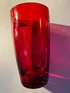 1 beautiful stong red Tumbler Red Glass New Made In Italy 7" tall - Picture 1 of 5