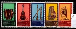 DDR 1977: 2224 - 2228 "Musikinstrumente" sauber gestempelt, siehe Bild(1) - Imagen 1 de 1