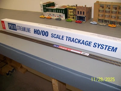 (25) Peco SL8300 HO код 83 гибкий 36» трек никель серебро с 144 рельсовые соединители - Изображение 1 из 4