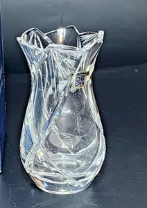 "Florero boutique de cristal de bohemia de 4 1/2"" República Checa 24 % cristal de plomo" - Imagen 1 de 3