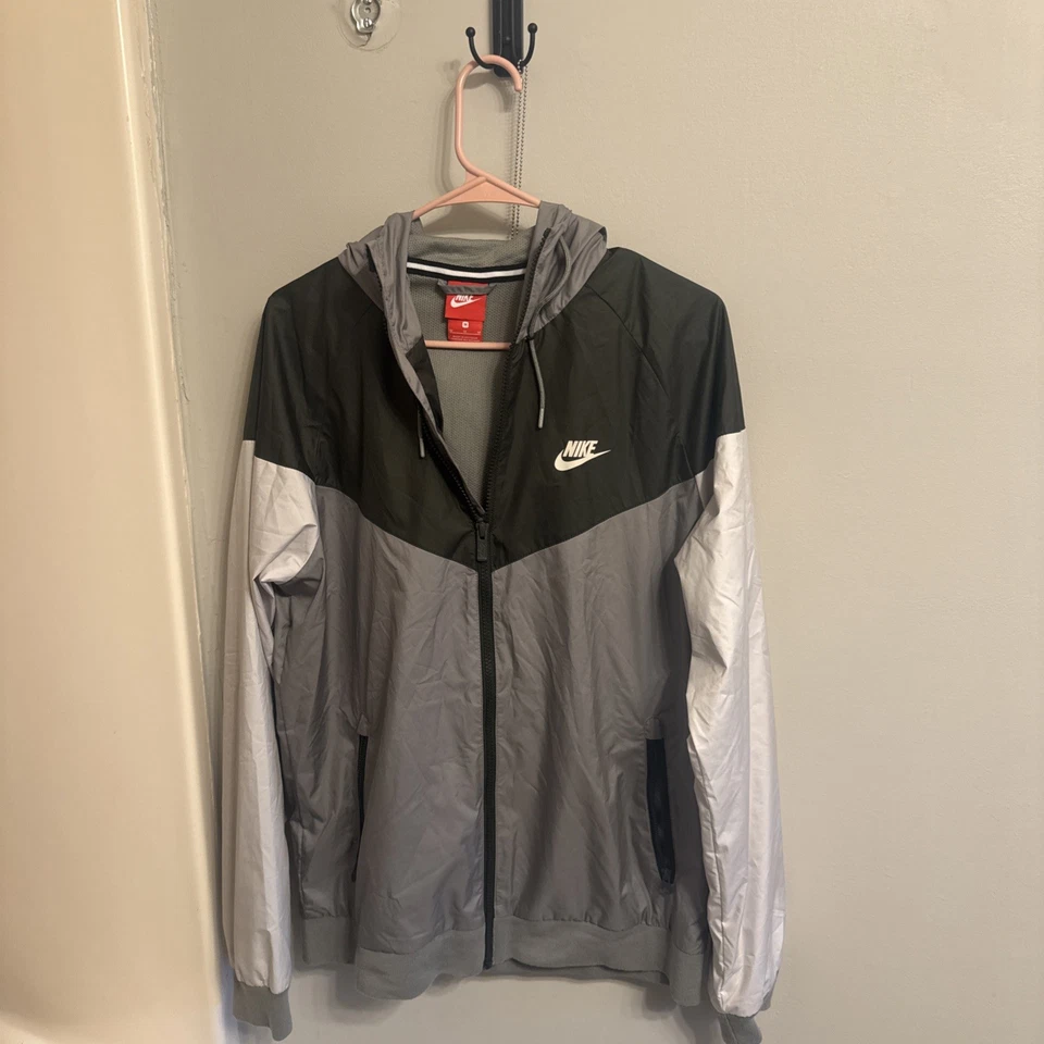 Chaqueta con Capucha Nike Sportswear Windrunner Talla M Para Hombre Beige Oscuro Talla Foto 1 de 4