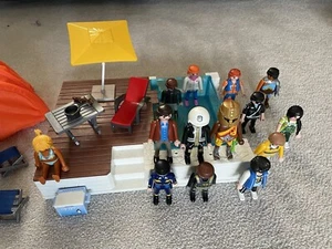 Playmobil 5575 City Life Swimming Pool with Terrace Bundle Set - Picture 1 of 3