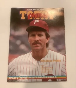 1990 Philadelphia Phillies Scorecard with HoF Mike Schmidt cover- Excellent - Picture 1 of 3