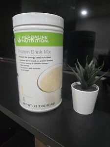 Herbalife Protein Drink Mix Vanilla protein for energy and nutrition (616g). - Picture 1 of 3