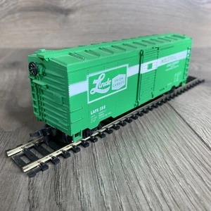 Life-Like Union Carbide Linde Gas Freight Car LAPX 358 HO SCALE - Picture 1 of 10