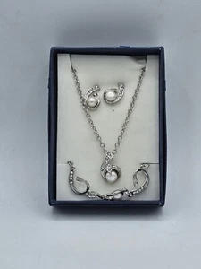 Juego de collar, pulsera y pendiente de perlas de imitación y diamantes de imitación tono plata - Imagen 1 de 4