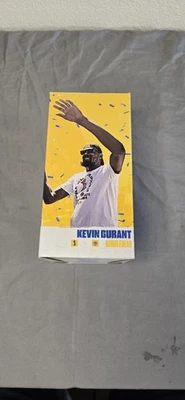 Kevin Durant Warriors Finals MVP Bobblehead con caja e inserto Foto 1 de 3