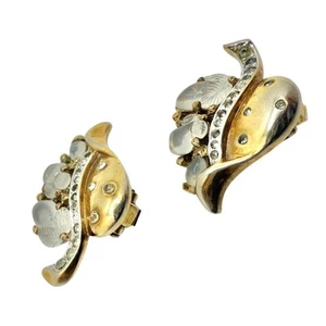 1948 Jewels By Trifari Floraleaf Opalescent Moonstone Clip Earrings Fruit Salad - Picture 1 of 7