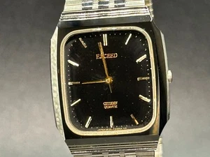 Vintage CITIZEN Exceed 5639-F61524 Gold Black UNI-SEX 28mm QZ Watch From JAPAN - Picture 1 of 11