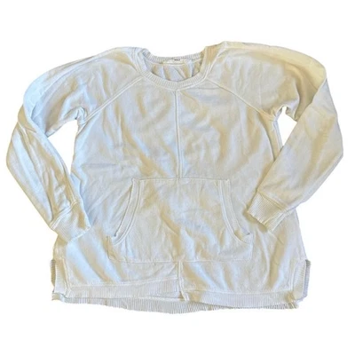 Sudadera para mujer Wilt blanca de algodón cuello redondo talla mediana  Foto 1 de 4