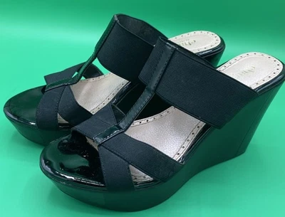 Sandalias de cuña Charles by Charles David Treasury charol negro talla 7 Foto 1 de 4