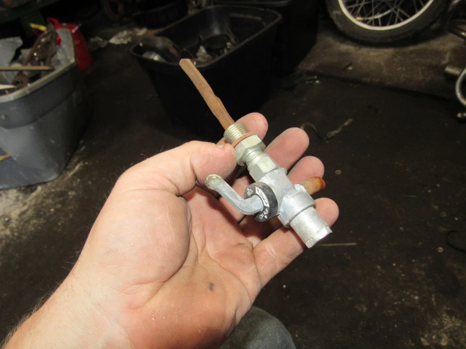 2000 royal enfield bullet 500 gas fuel petcock tap spout - Image 1 of 1