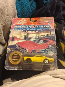 Johnny Lightning  Muscle Cars Hot wheels 1970 Super Bee Series #3  - Picture 1 of 1
