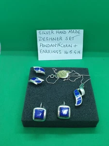 Juego de colgante y cadena de diseño vintage plateado hecho a mano + 2 juegos de pendientes 16,5 g - Imagen 1 de 9
