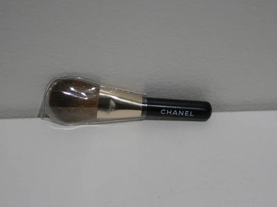 Chanel Makeup Cosmetics Pennello Correttore Viaggio No Box 4" Nuovo Mai Usato - Immagine 1 di 4