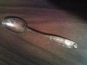 Oneida ltd silverware single teaspoon / spoon tarnished see photos - Picture 1 of 2