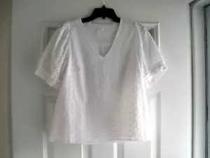 Draper James Top White Eyelet Puff Sleeve V-Neck Lined Size S - Picture 1 of 5