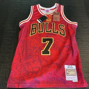 MITCHELL&NESS NBA SWINGMAN TRIKOT CHICAGO BULLS KUKOC #7 HERREN NEU MIT ETIKETT GRÖSSE M - Bild 1 von 11