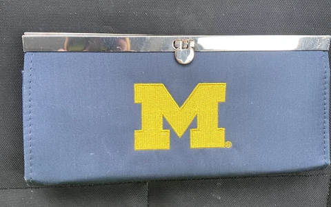 Michigan Wolverines Organizer Ladies Wallet Cover