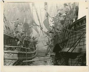 The Sea Hawk - 1940 - Piratenangriff! - Movie Publicity Still 8”x10” glänzend s/w - Bild 1 von 3