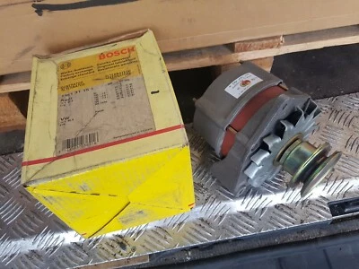 Alternatore Bosch 0986031150 65A Audi 80 100 200 turbo Vw Passat auto d'epoca  - Immagine 1 di 4