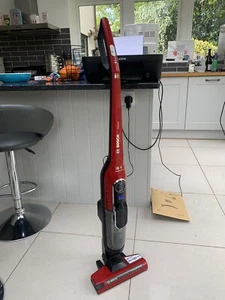 Aspiradora inalámbrica Bosch Athlet 25,2 V roja + cargador VCAS010V25 - Imagen 1 de 13