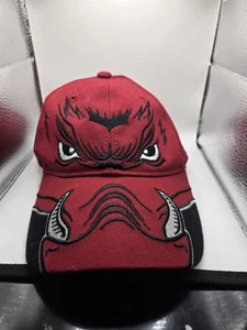 Vintage Arkansas Razorbacks Big Logo Maskottchen Baseball Cap Mütze Tail Gate’N Gear - Bild 1 von 4