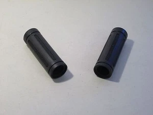 A PAIR OF RUBBER GRIP FOR RAZOR,X-TREME ELECTRIC SCOOTERS FOR 7/8" HANDLE BAR - Picture 1 of 4