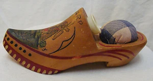 Vintage Fancy Wooden Shoe Clog Hand Painted Pin Cushion, Thimble Holder Antwerp - Picture 1 of 5