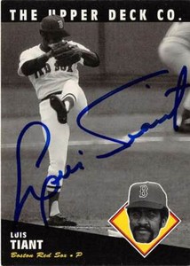 Luis Tiant autographed Baseball Card Red Sox 1994 Upper Deck All Time Heroes #87