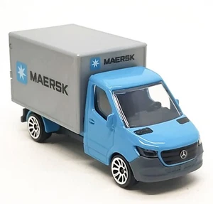 Majorette Mercedes Benz Sprinter Maersk azul claro 1:70 3" sin paquete - Imagen 1 de 6