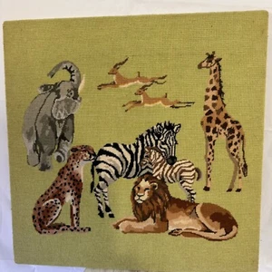Arte da parete vintage animali della giungla punto ago MCM anni 70 16” quadrato verde sedano - Foto 1 di 11