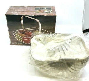 New Fruit Bread Basket Silverplate International Silver Wired Removable Handle - Picture 1 of 8