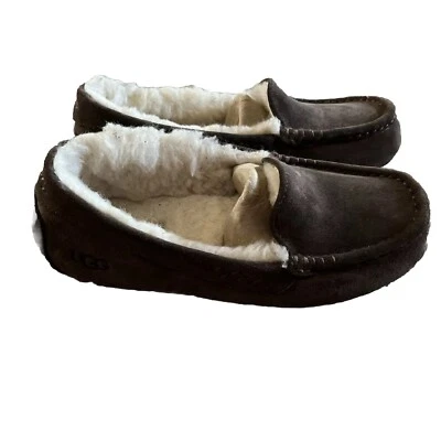 UGG ANSLEY MOCASINES DE GAMUZA CHOCOLATE PIEL DE OVEJA PARA MUJER TALLA US 6 NUEVOS EN CAJA Foto 1 de 4